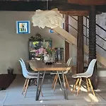 Bakola Βίλα Σύβρος