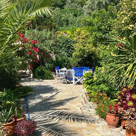 Bakola Βίλα Σύβρος